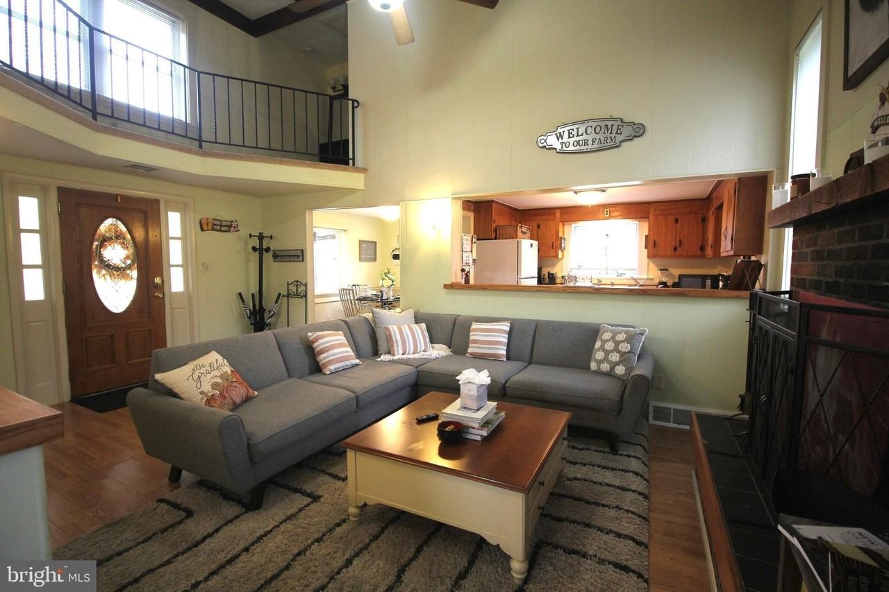 48 Poor Farm Road - Photo 6 of 34