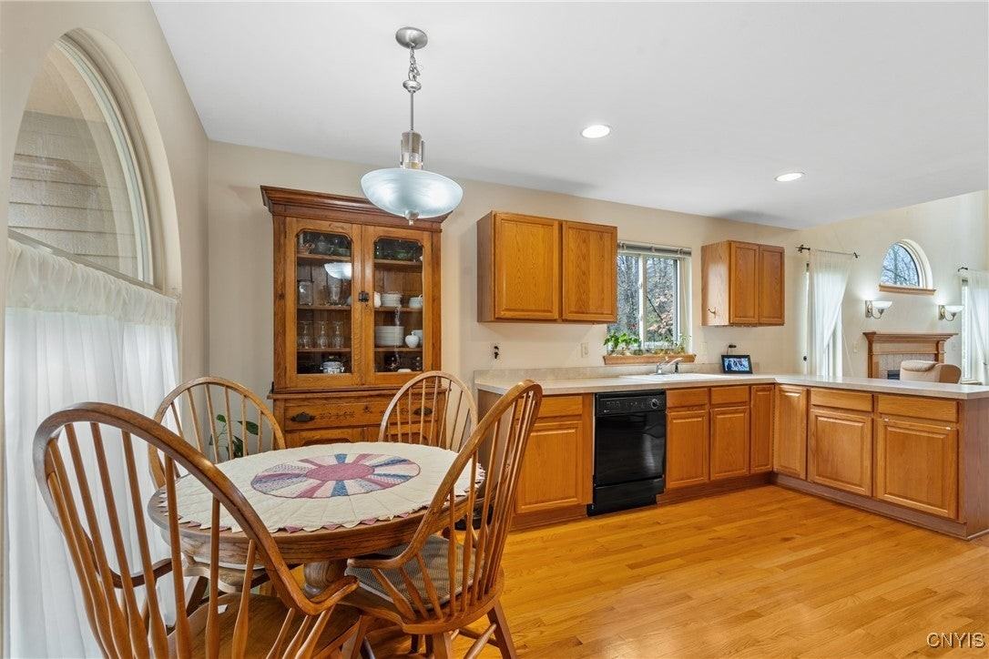 8614 Wrenwood Circle - Photo 3 of 23