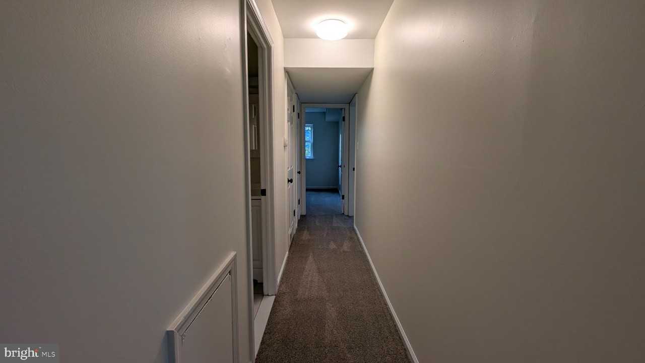 646 Country Ln - Photo 6 of 15