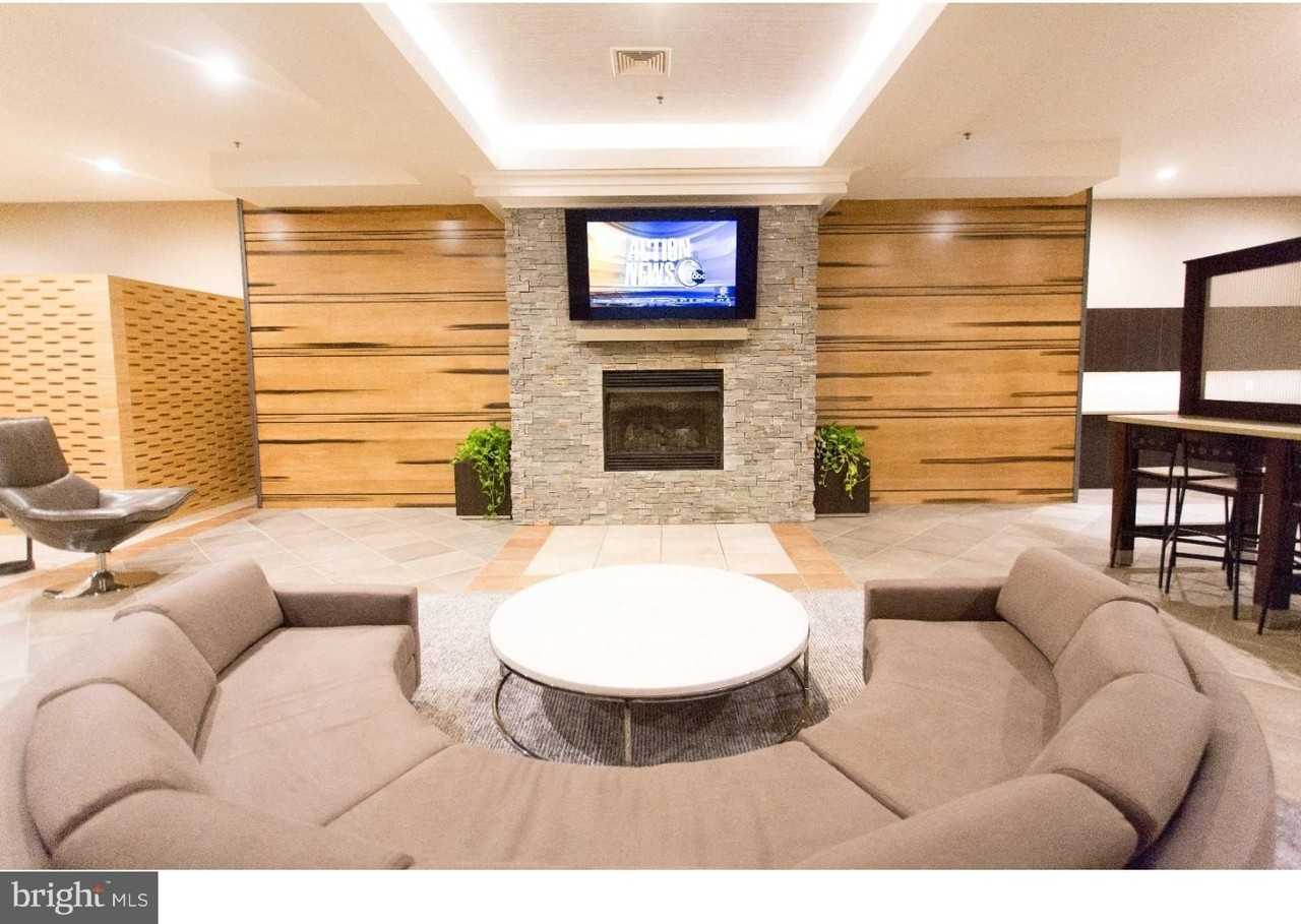 811-1 Filbert Street #508 - Photo 3 of 18