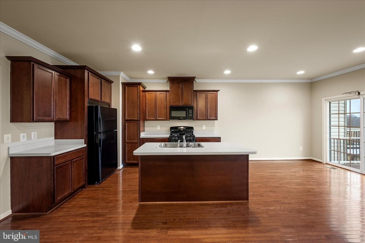 105 Domino Court - Photo 5 of 20