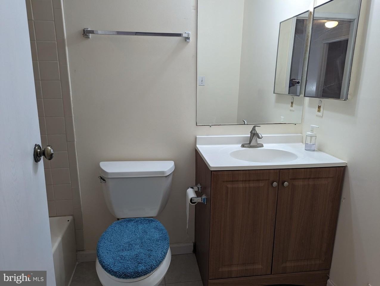 9119 Aspenpark Court - Photo 7 of 32