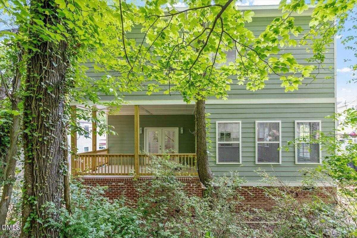 1408 South St - Photo 4 of 37