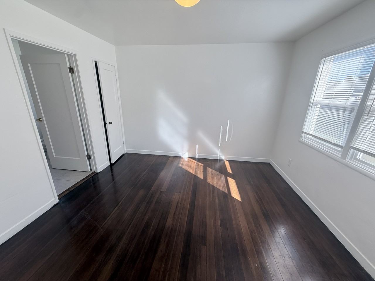 A St - Photo 7 of 13