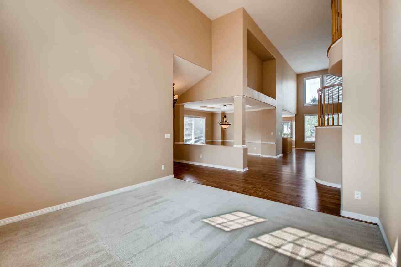 9535 E Aspen Hill Pl - Photo 4 of 13