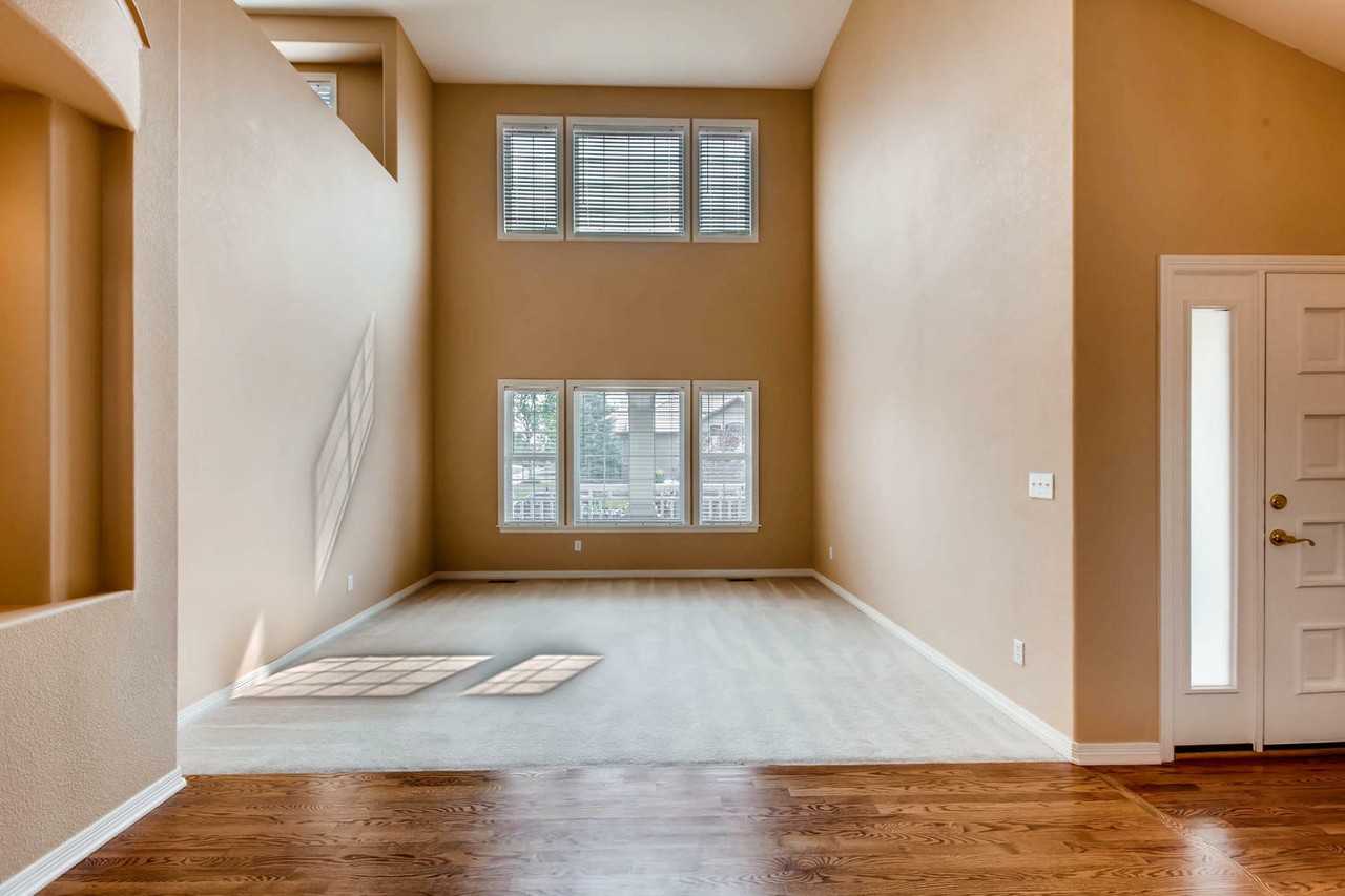 9535 E Aspen Hill Pl - Photo 5 of 13