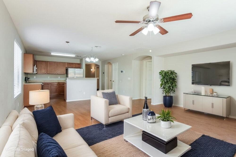 372 S 151st Ave - Photo 4 of 21