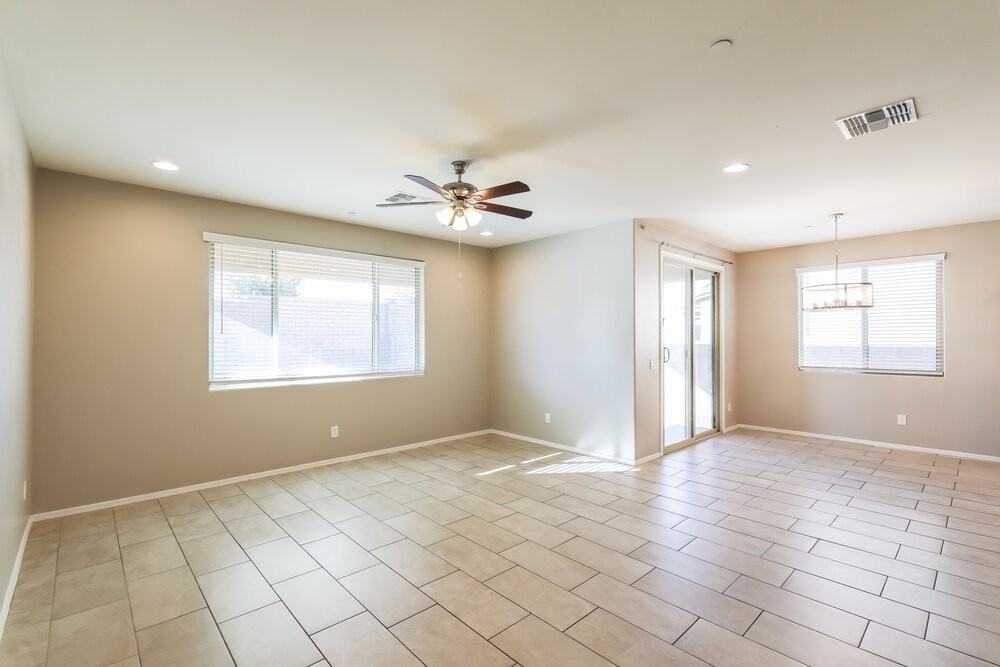 15422 S Camino Napo - Photo 4 of 17