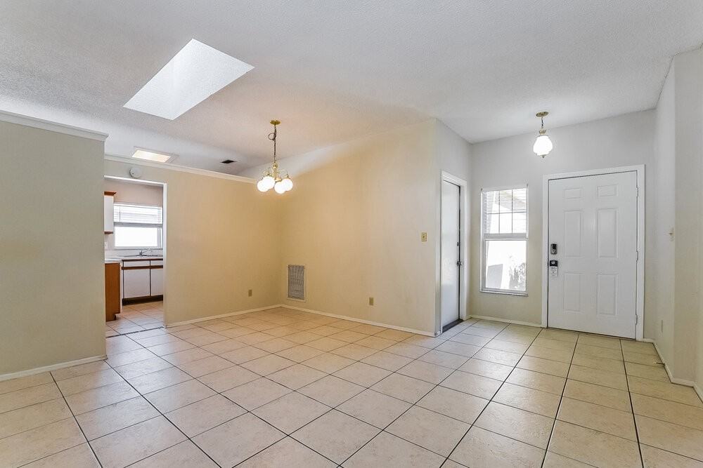 1849 Concord Dr - Photo 3 of 15