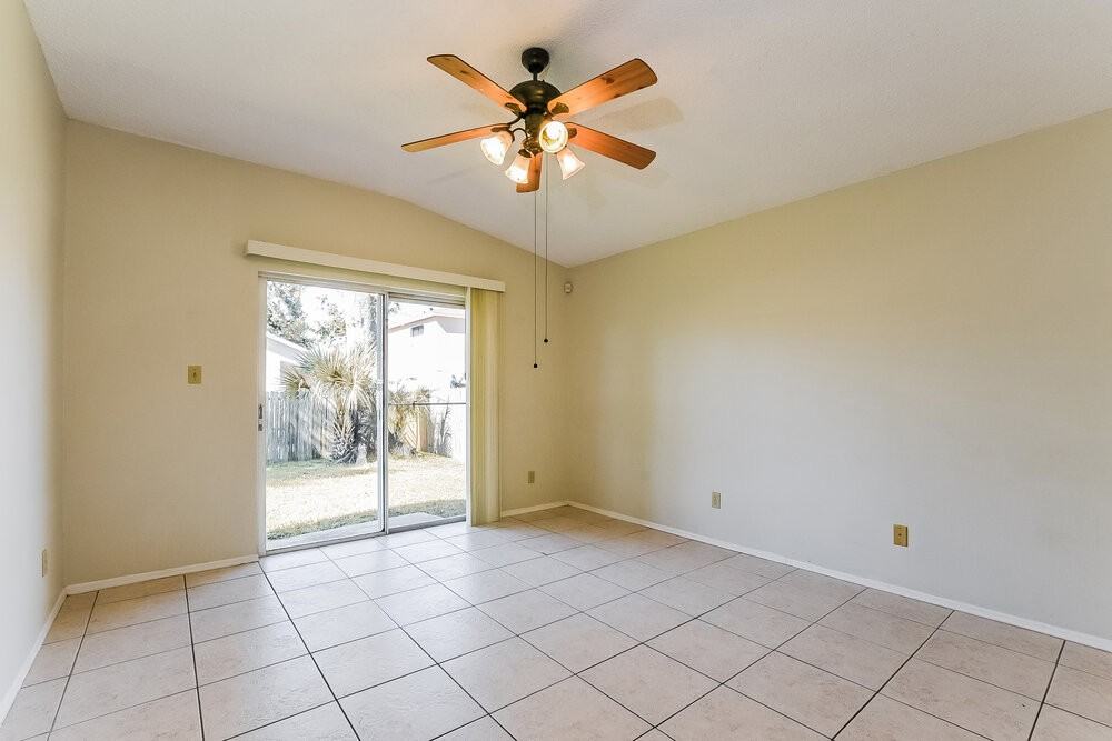 1849 Concord Dr - Photo 5 of 15