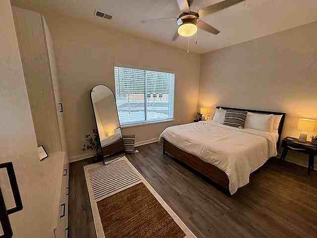 Townline Flats - Photo 5 of 8