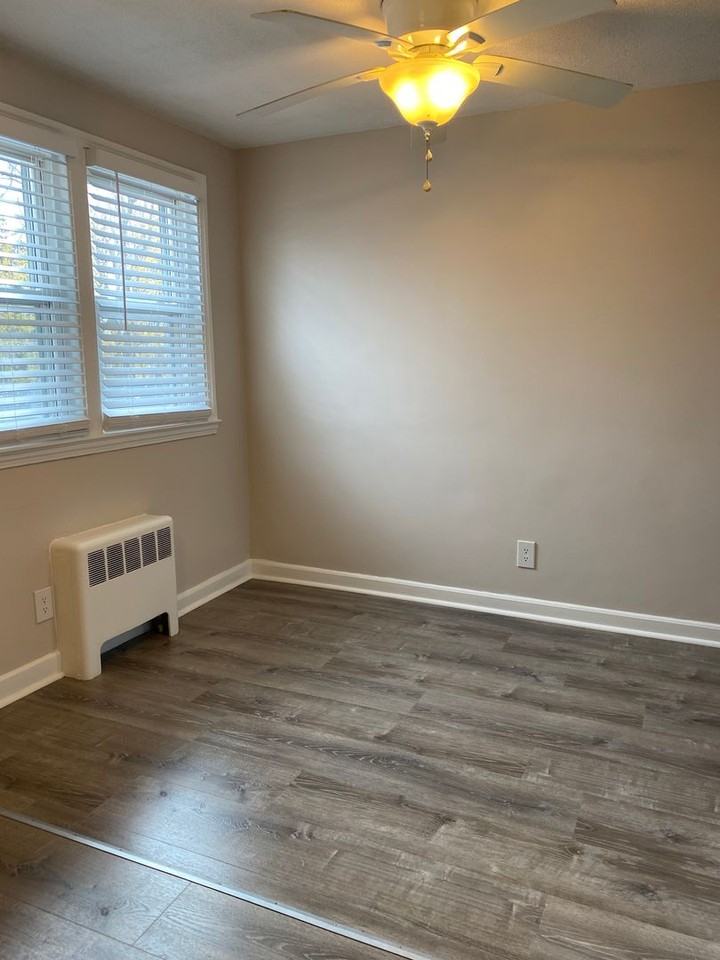 Shawomet Gardens Apartments - Photo 2 of 6