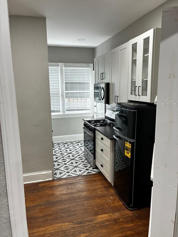 2738 Riverside Ave - Photo 2 of 16