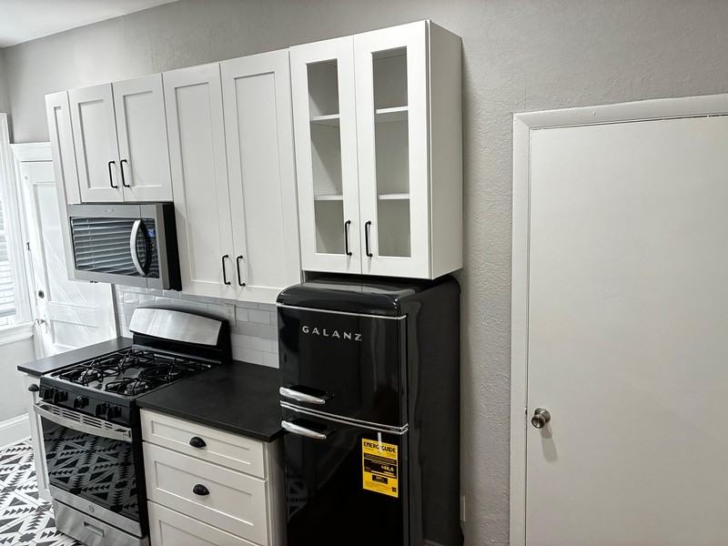 2738 Riverside Ave - Photo 7 of 16