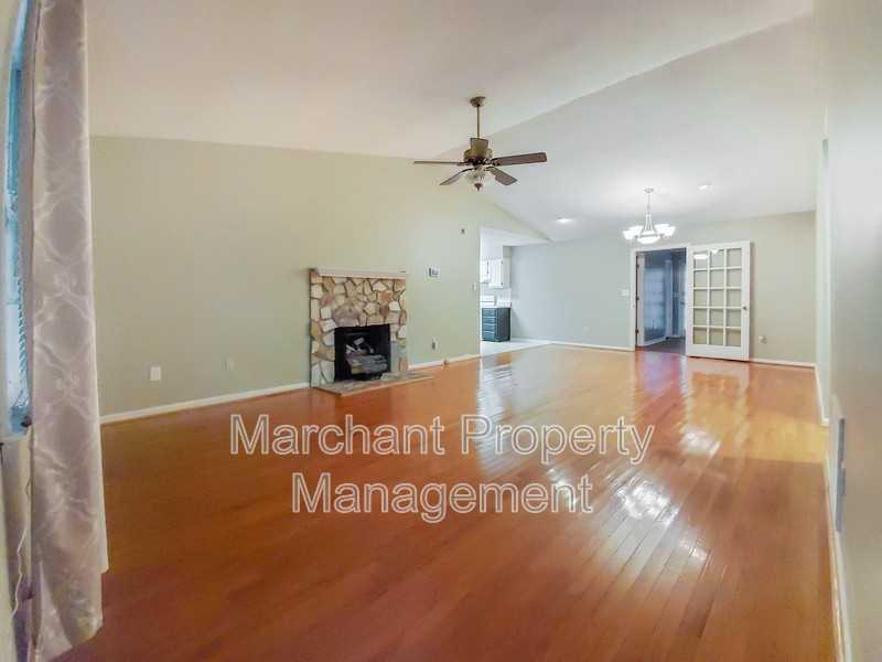 106 Setters Ct - Photo 4 of 29