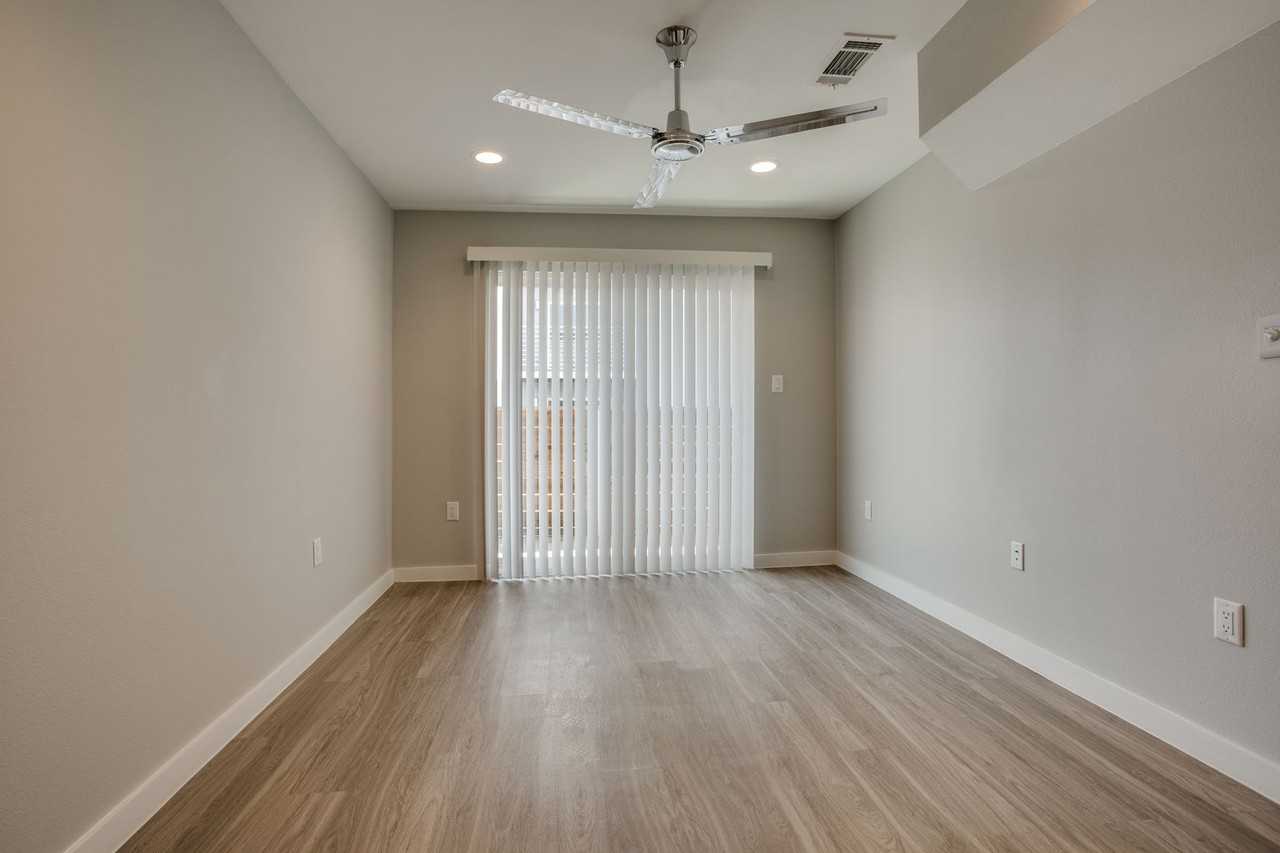 3328 Cedarplaza Ln - Photo 7 of 15