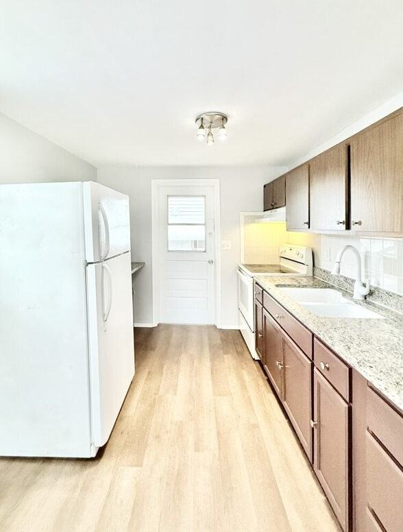 2611 41st Ave N - Photo 7 of 44