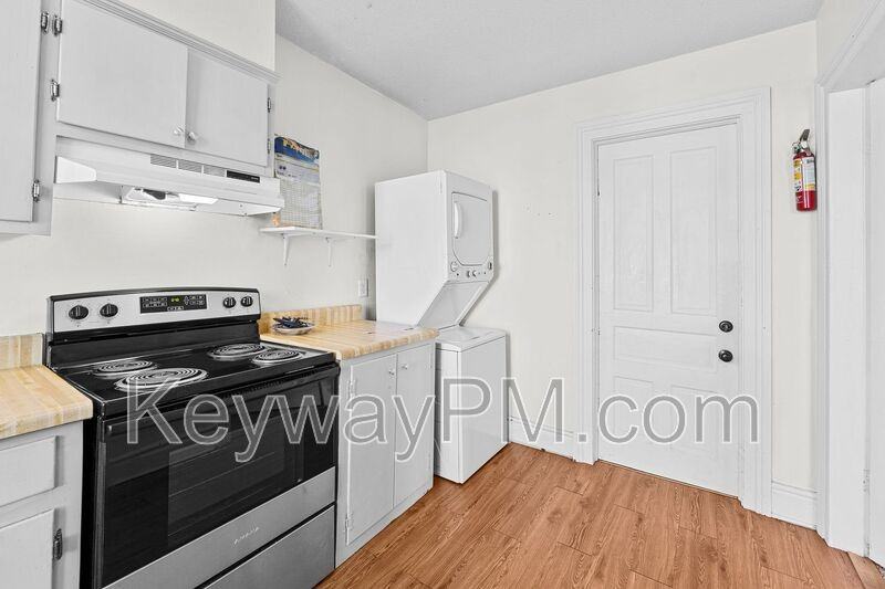 320 Telfair St #C - Photo 6 of 8