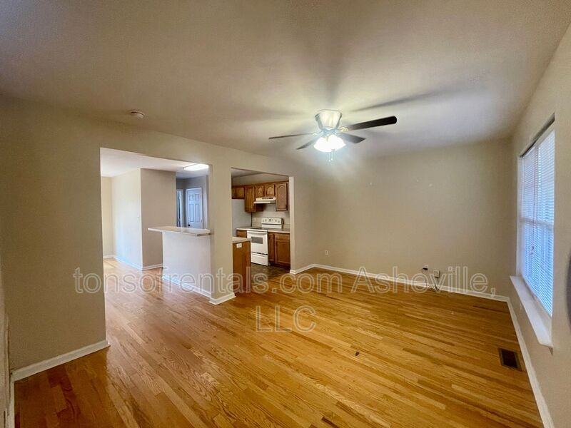 16 16 - Photo 3 of 16