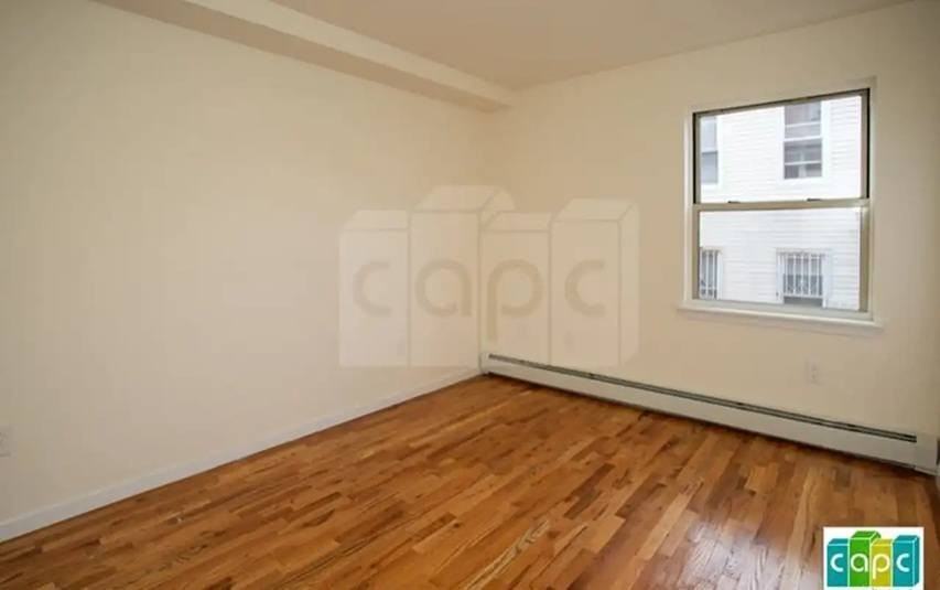 101 Broadway - Photo 2 of 13