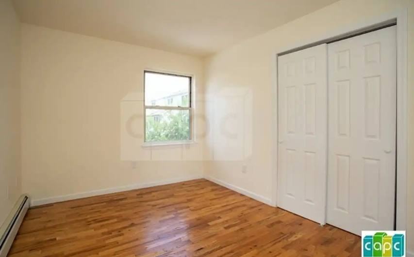 101 Broadway - Photo 5 of 13