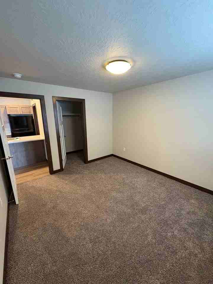 Sioux Center 64 - Photo 7 of 20