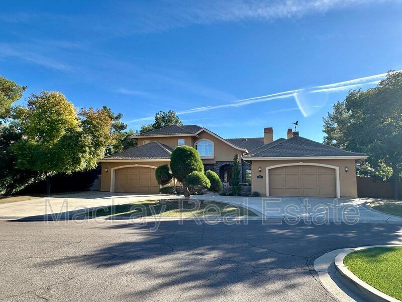 5711 West Linda Lane