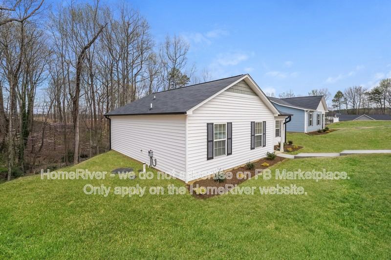 2820 Carrollwood Dr - Photo 3 of 25