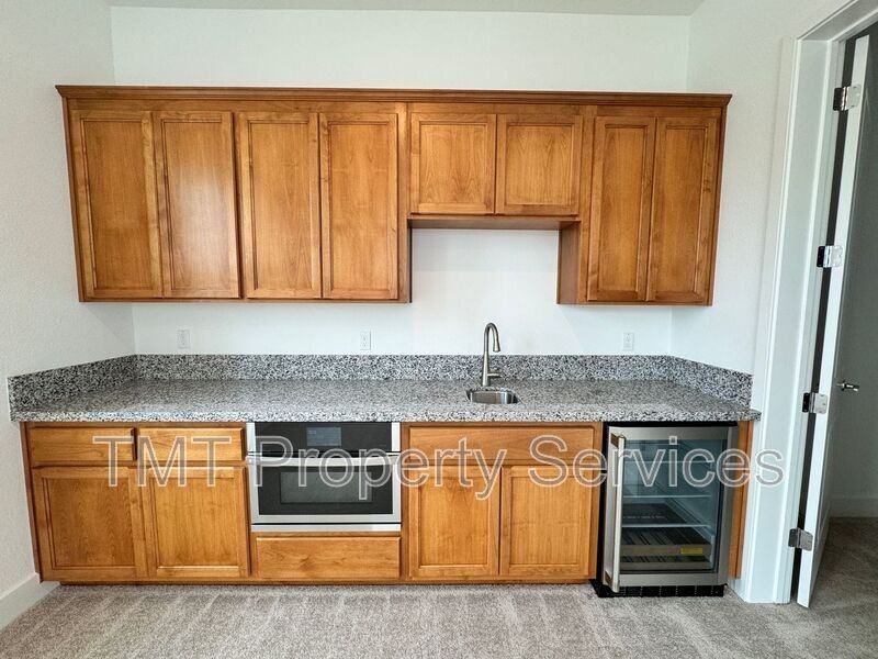 10315 Marama Way - Photo 5 of 46