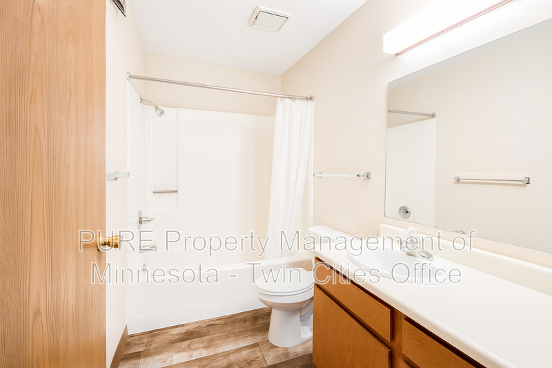 221 Grand Ave W #204 - Photo 6 of 15