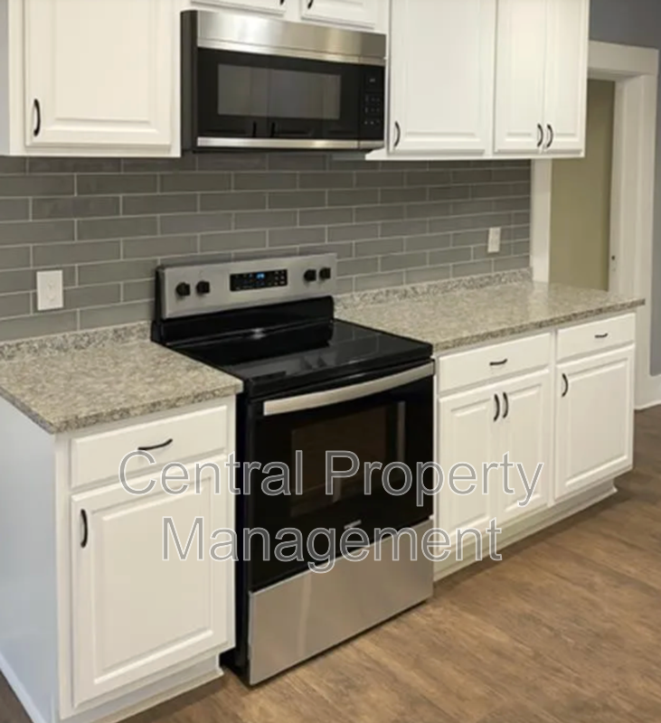 795 Howard St - Photo 3 of 15