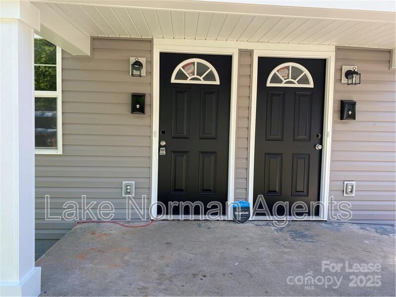 728 E Pine St - Photo 2 of 11