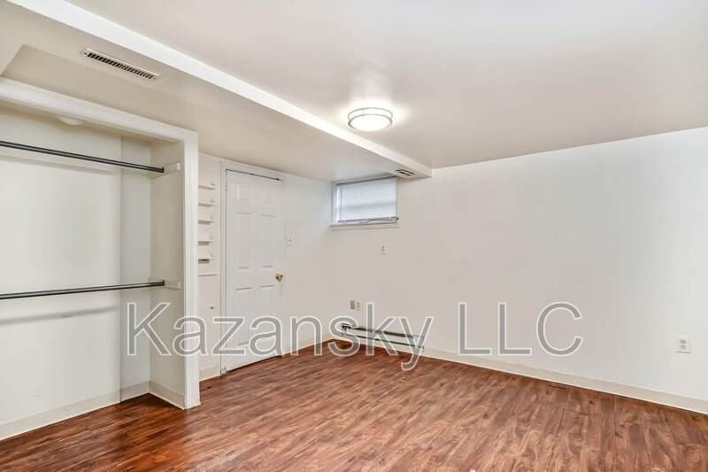 4901 N 18th St #G - Photo 6 of 10