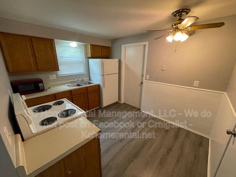 2214 Ne 77th St - Photo 5 of 15