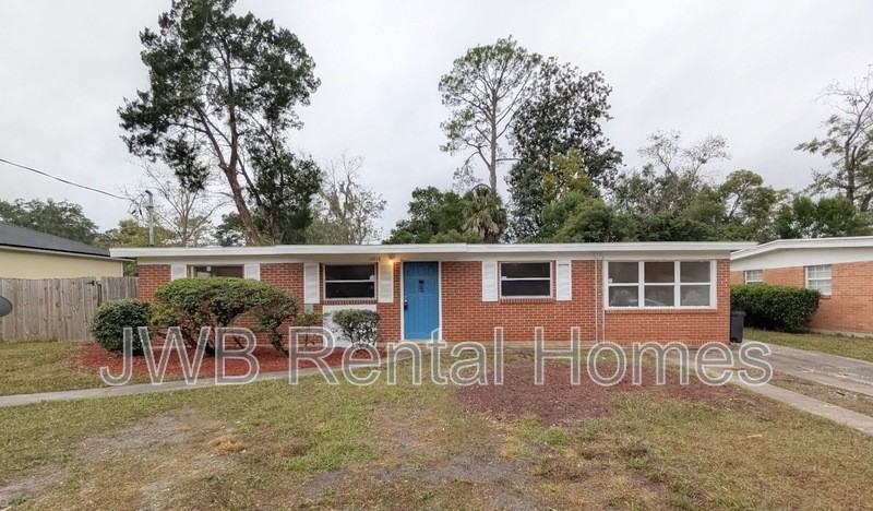 5814 Legrande St W - Photo 2 of 18