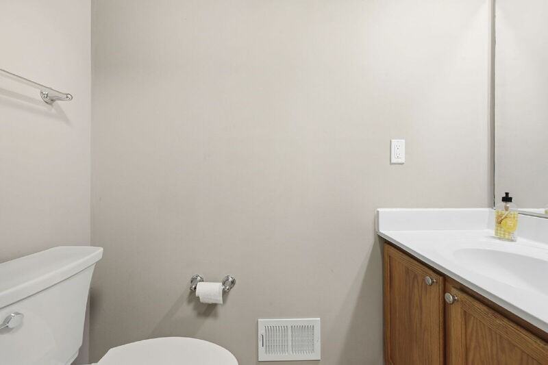 335 Fullerton Place - Photo 7 of 30