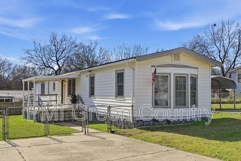 834 West 138th Street South