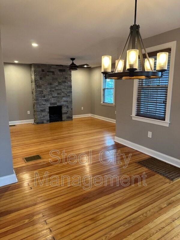 851 Kennedy Street - Photo 5 of 8