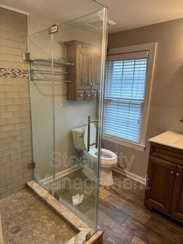 851 Kennedy Street - Photo 6 of 8