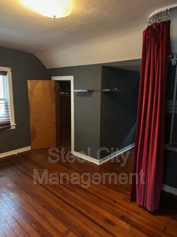 851 Kennedy Street - Photo 7 of 8