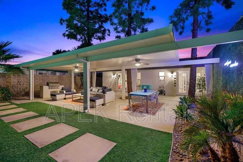 2525 N Cerritos Rd - Photo 2 of 32