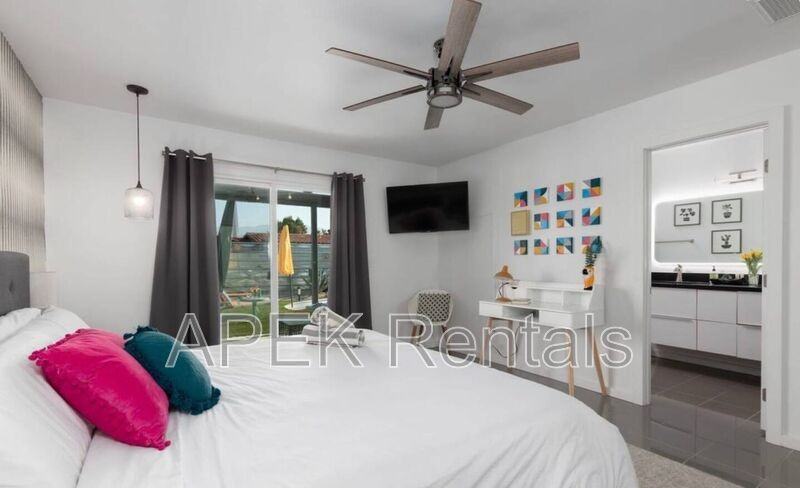 2241 E Finley Rd - Photo 3 of 28