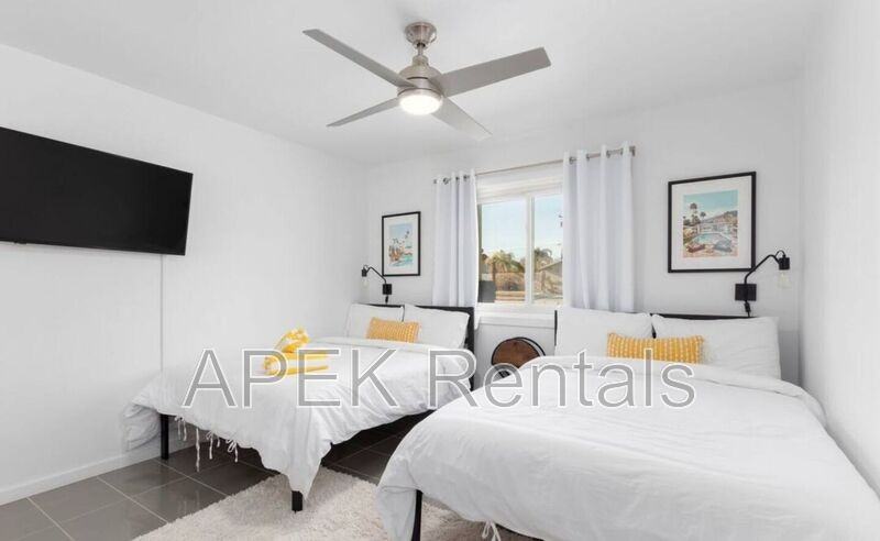 2241 E Finley Rd - Photo 4 of 28