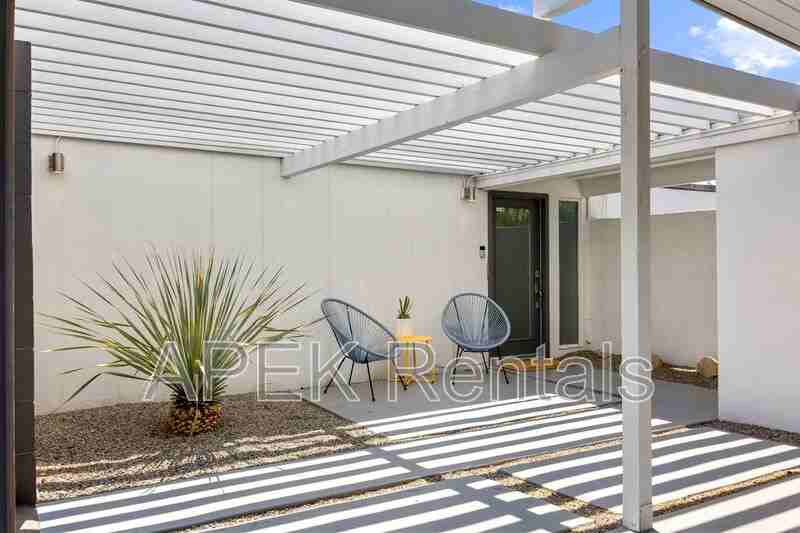 915 E Racquet Club Rd - Photo 4 of 44