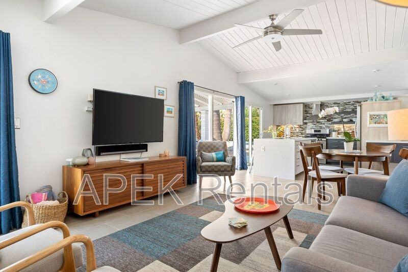 915 E Racquet Club Rd - Photo 7 of 44