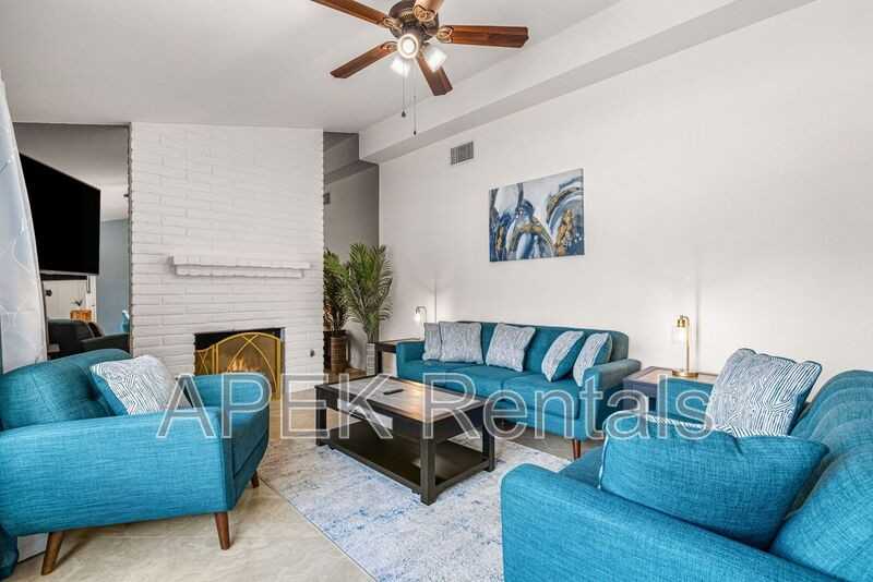 2290 N Victoria Rd - Photo 3 of 50