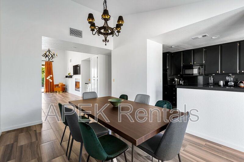 2842 Sundance Cir W - Photo 3 of 50