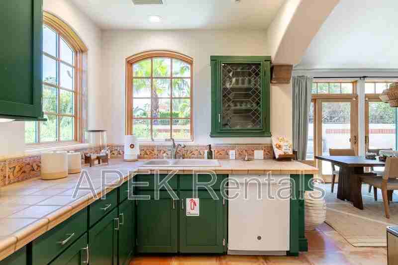 690 West Linda Vista Drive - Photo 5 of 37