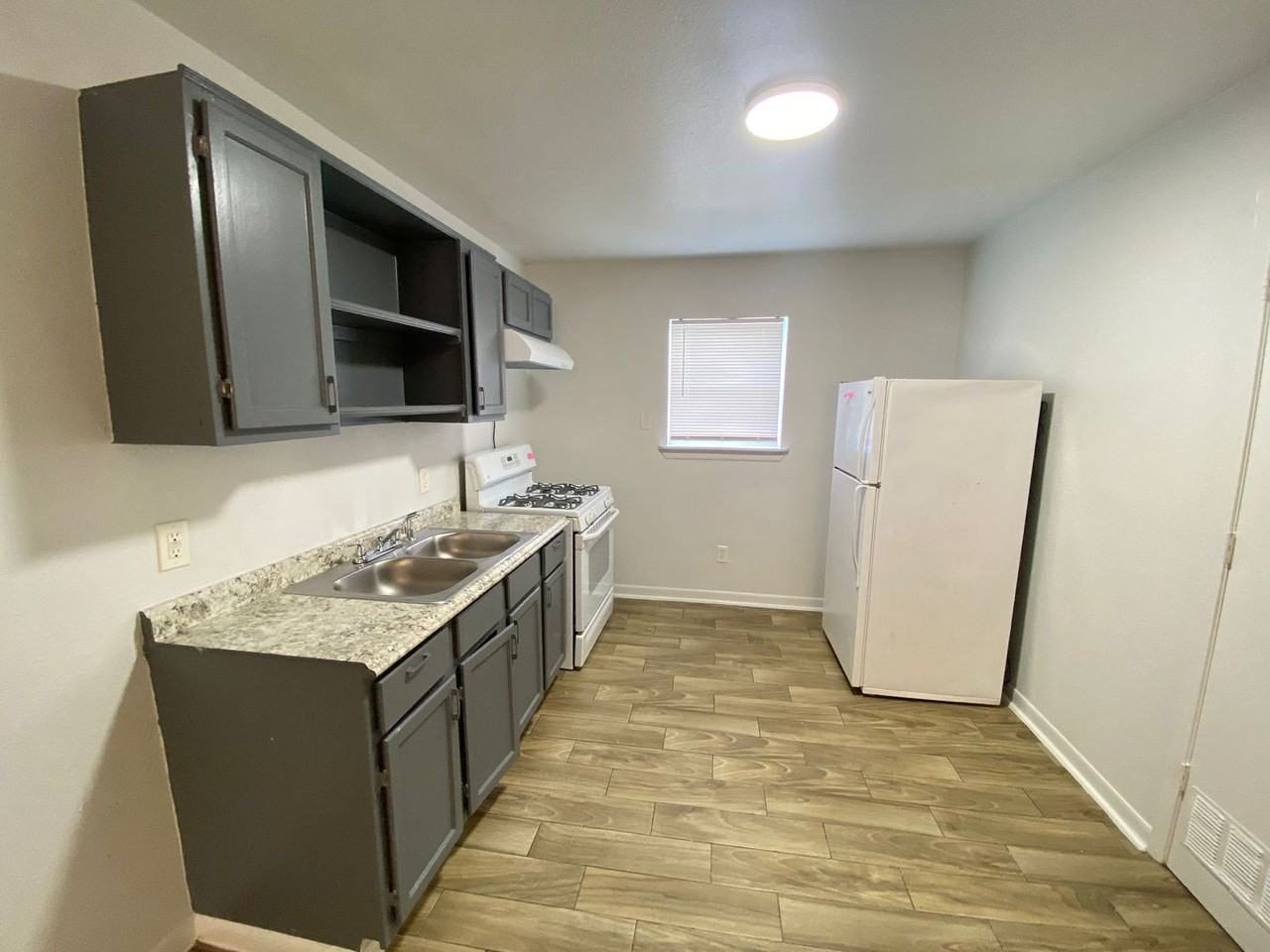 Wheatley Apartments - Photo 4 of 21