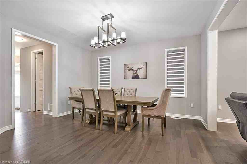 545 Kennedy Circle West - Photo 3 of 11